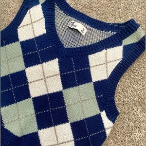 Hollister Cropped Sweater Vest